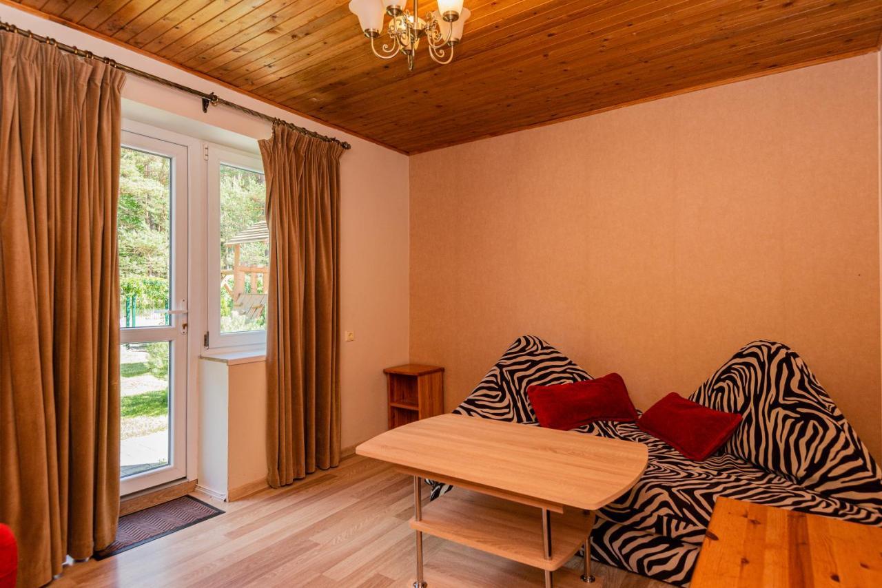 Viski Vila Hotel Palanga Szoba fotó
