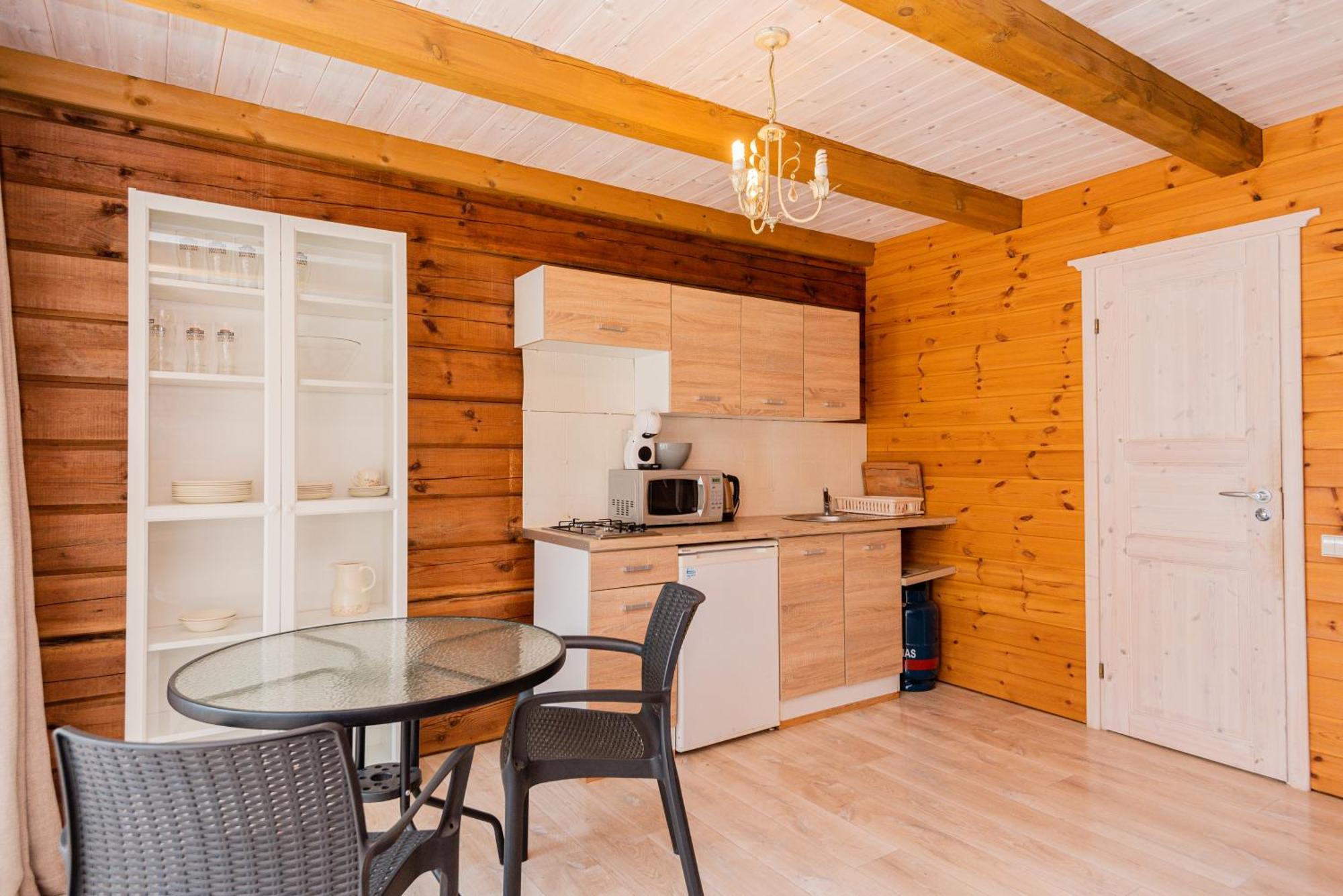 Viski Vila Hotel Palanga Szoba fotó
